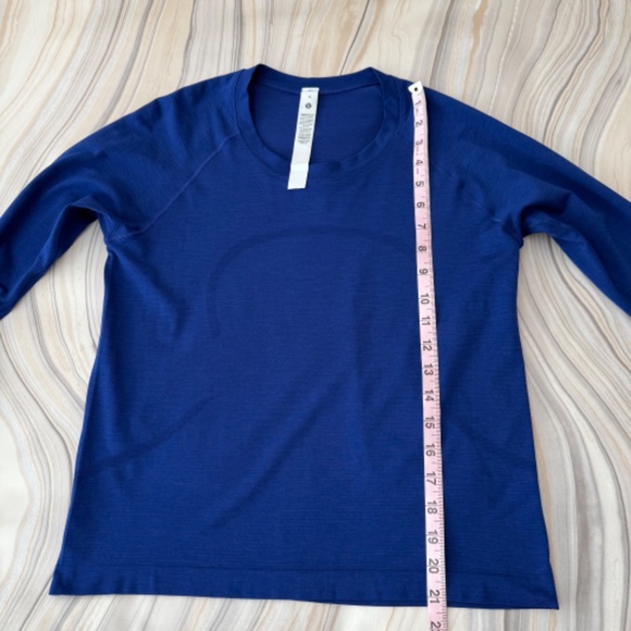 Lululemon Swiftly Tech Long-Sleeve Shirt 2.0 *Waist Length Blue Size 10 $78 - Picture 15 of 15